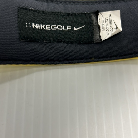 Nike‎ Golf VRS 20XI Swoosh Logo Embroidered Adjustable Athletic Visor Yellow Hat - Picture 7 of 8